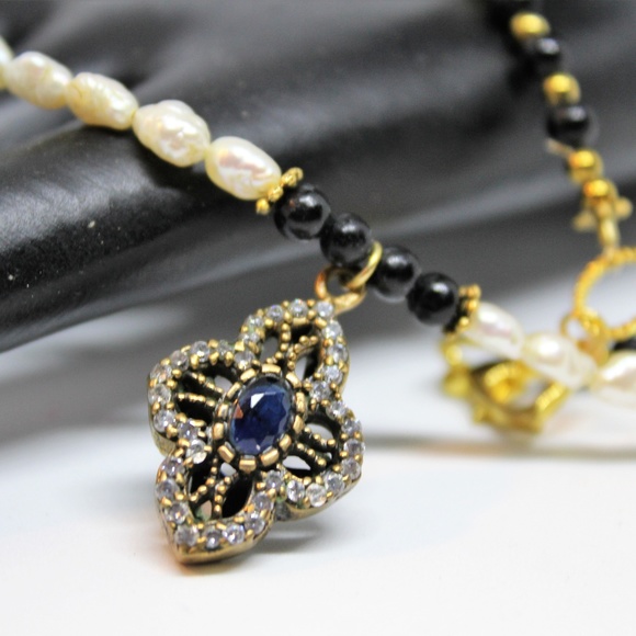 Pearl and blue sapphire delicate necklace